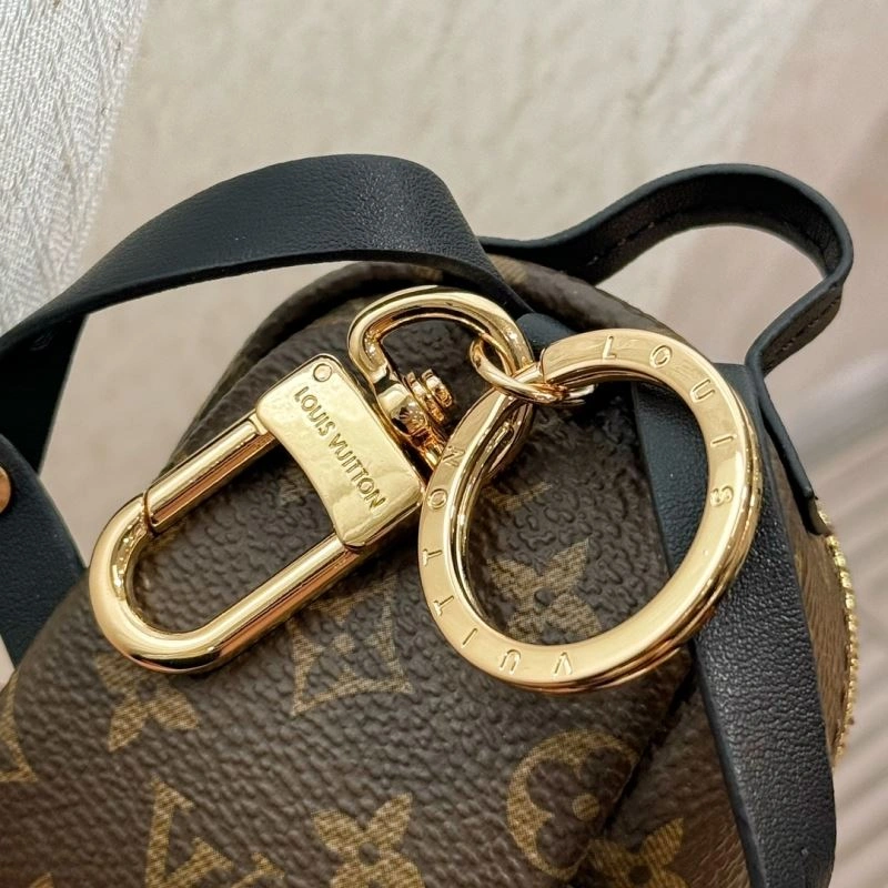 Lightweight Louis Vuitton Ornaments 269971