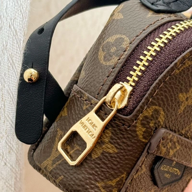 Lightweight Louis Vuitton Ornaments 269971