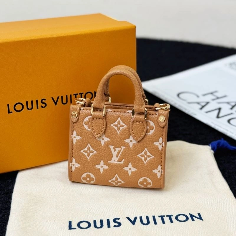 Versatile Louis Vuitton Ornaments 269986