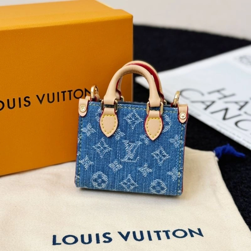 Versatile Louis Vuitton Ornaments 269986