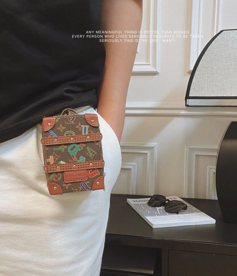 Chic Louis Vuitton Ornaments 269991