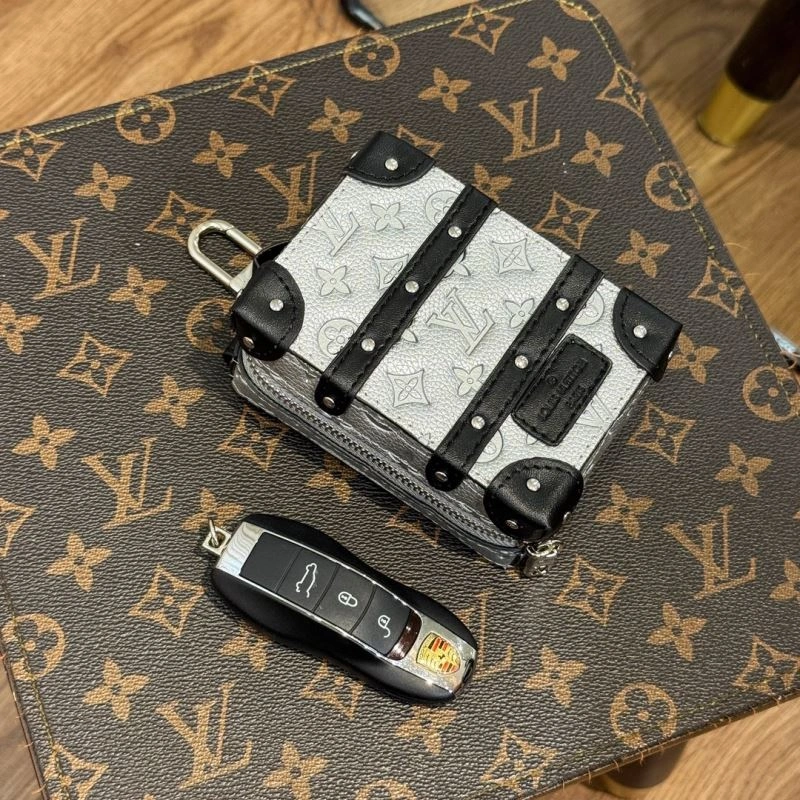 Chic Louis Vuitton Ornaments 269991
