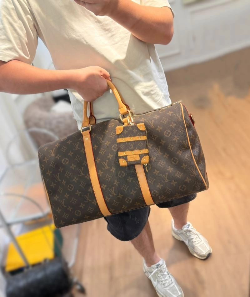 Chic Louis Vuitton Ornaments 269991