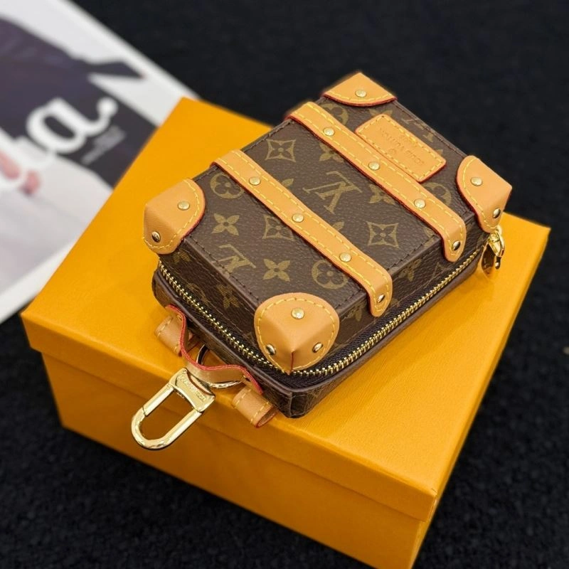 Refined Louis Vuitton Ornaments 269980