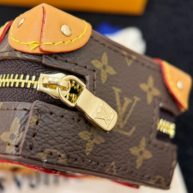 Refined Louis Vuitton Ornaments 269980