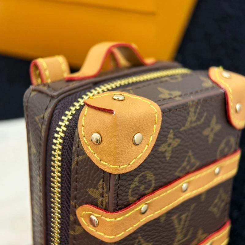 Refined Louis Vuitton Ornaments 269980
