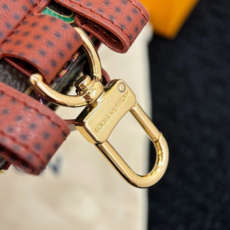 Cozy Louis Vuitton Ornaments 269979