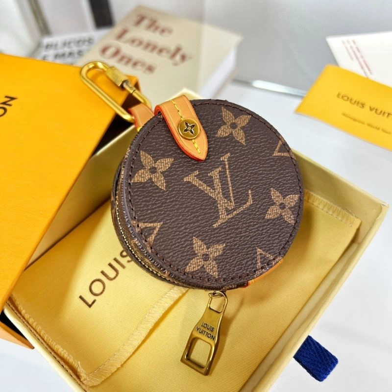 Breathable Louis Vuitton Ornaments 269936