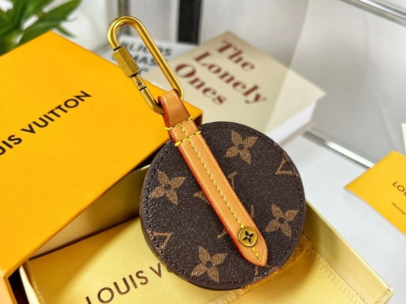 Breathable Louis Vuitton Ornaments 269936