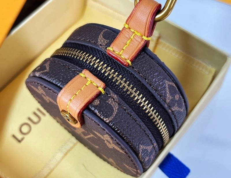 Breathable Louis Vuitton Ornaments 269936