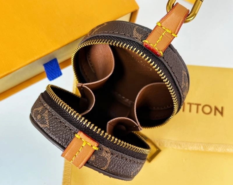 Breathable Louis Vuitton Ornaments 269936