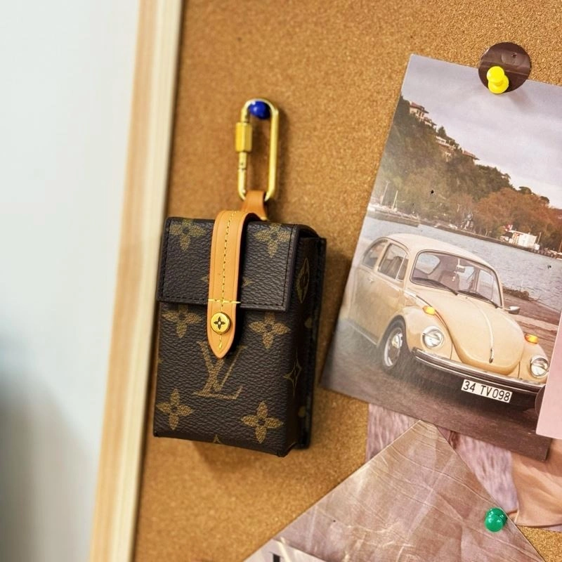 Minimalist Louis Vuitton Ornaments 269948