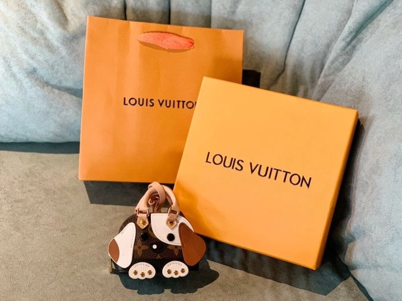 Louis Vuitton Ornaments Breathable 269926
