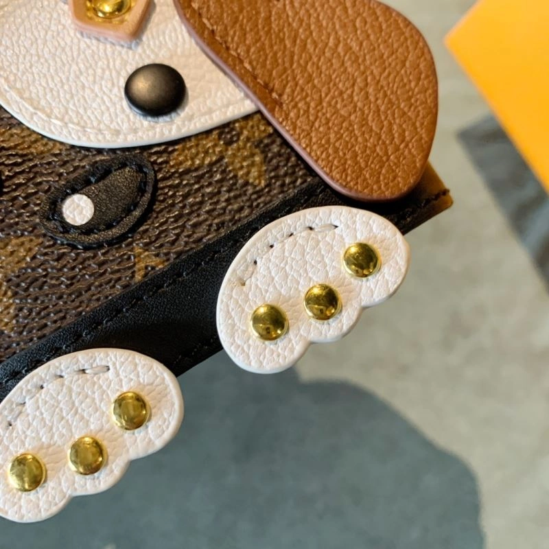 Louis Vuitton Ornaments Breathable 269926