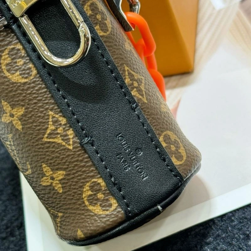 Louis Vuitton Ornaments SoftTouch 269916