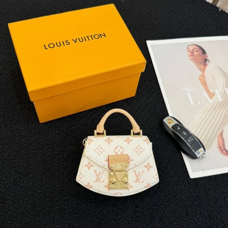 Louis Vuitton Ornaments RelaxedFit 269909