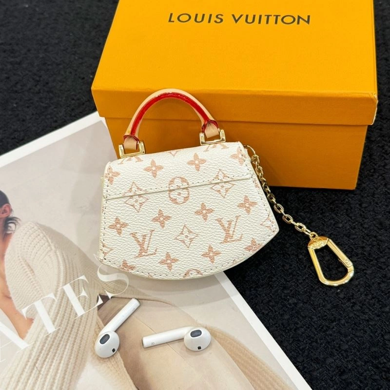 Louis Vuitton Ornaments RelaxedFit 269909