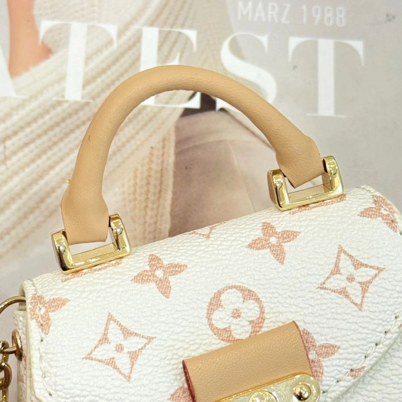 Louis Vuitton Ornaments RelaxedFit 269909
