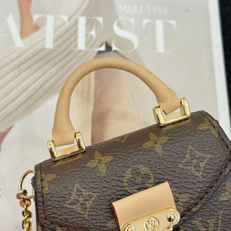 Refined Louis Vuitton Ornaments 269906