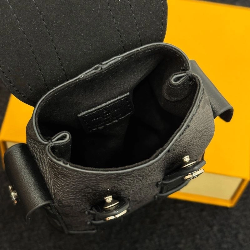 Louis Vuitton Ornaments Cozy 269902