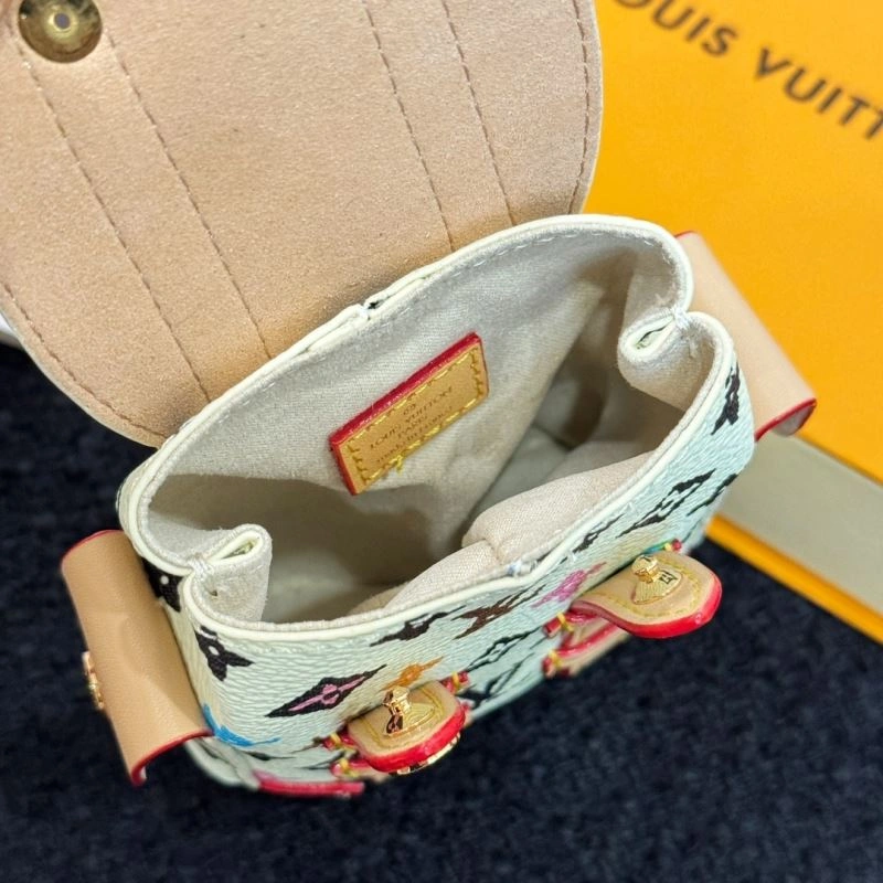 Louis Vuitton Ornaments Colorful 269891