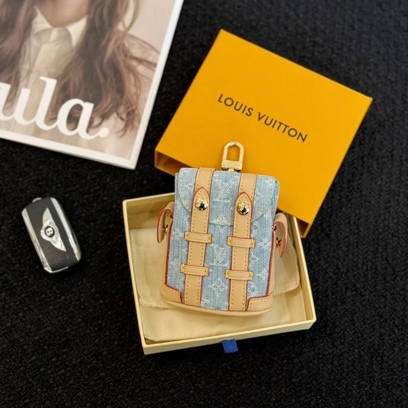 Lightweight Louis Vuitton Ornaments 269899
