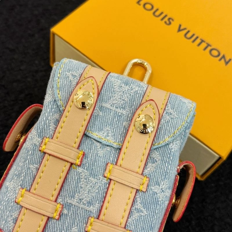 Lightweight Louis Vuitton Ornaments 269899