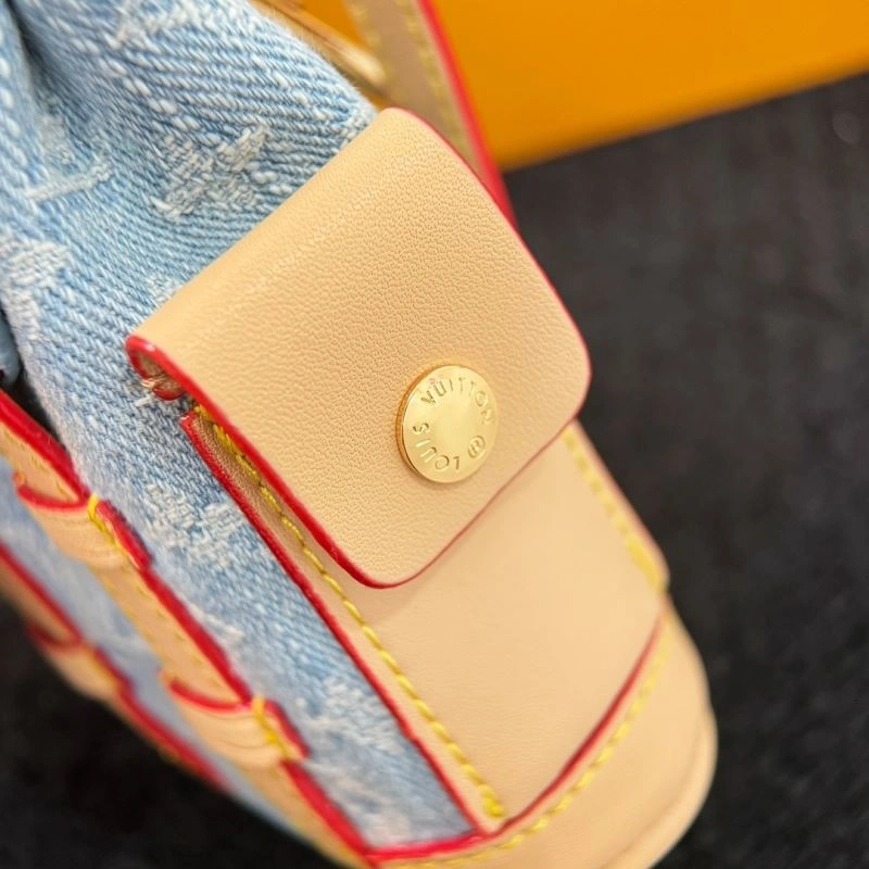 Lightweight Louis Vuitton Ornaments 269899