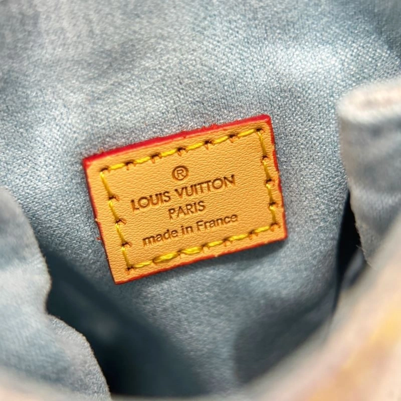 Lightweight Louis Vuitton Ornaments 269899