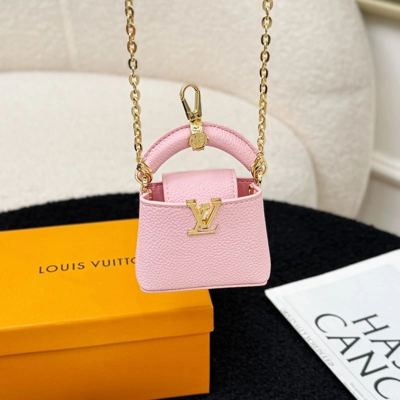 Louis Vuitton Ornaments Refined 269696