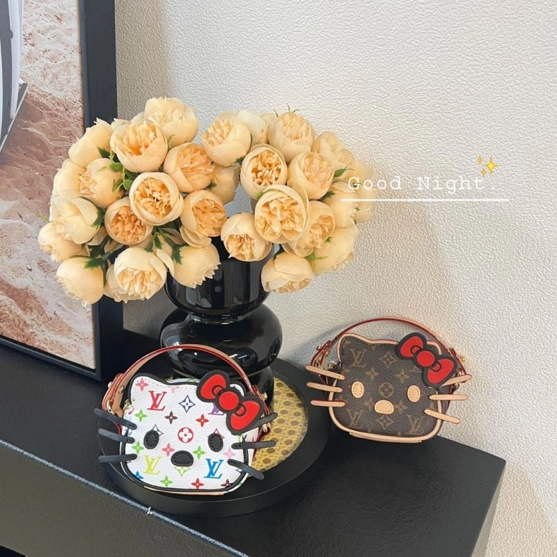 Louis Vuitton Ornaments Comfortable 269672