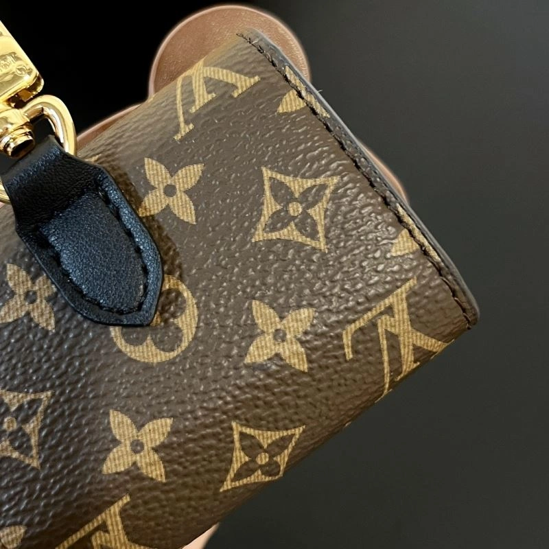 Durable Louis Vuitton Ornaments 269675