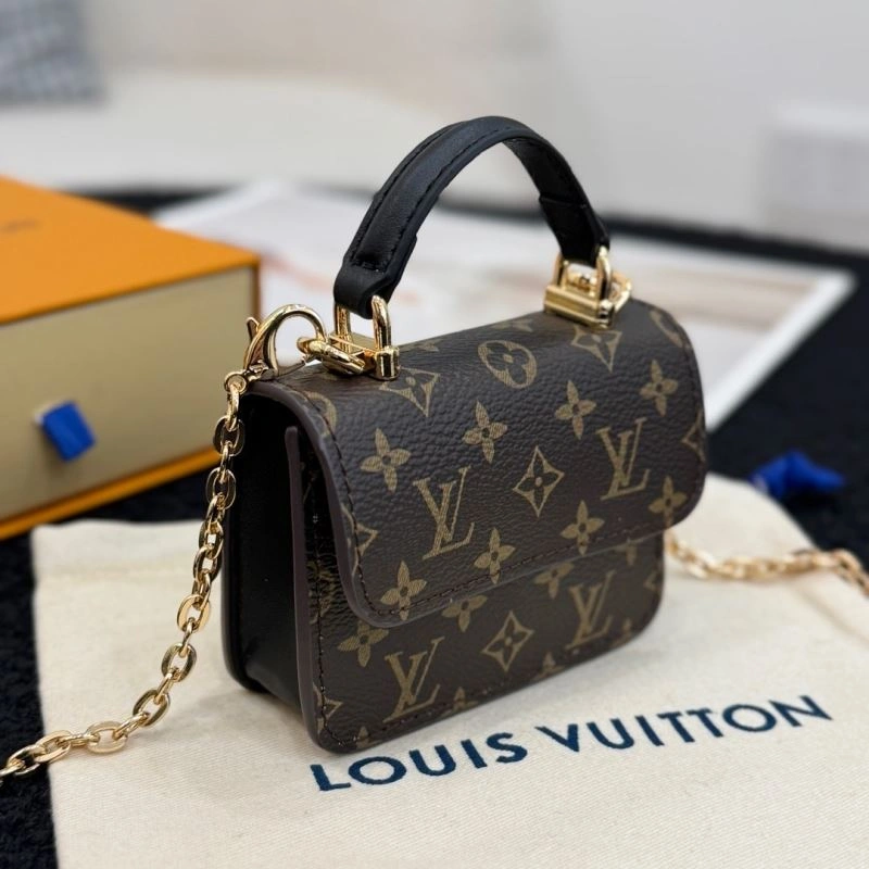 Louis Vuitton Ornaments TechFriendly 269670