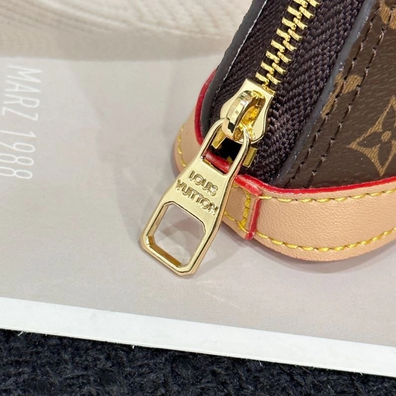 Louis Vuitton Ornaments Practical 269661