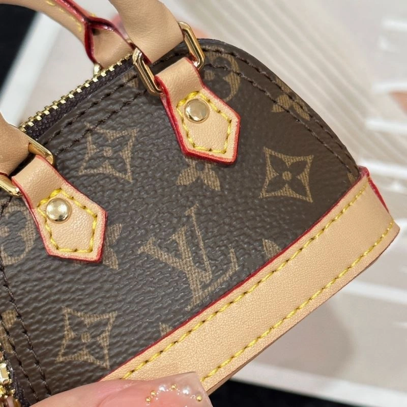 Louis Vuitton Ornaments Practical 269661