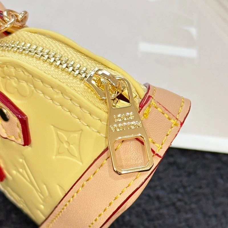 Lightweight Louis Vuitton Ornaments 269658