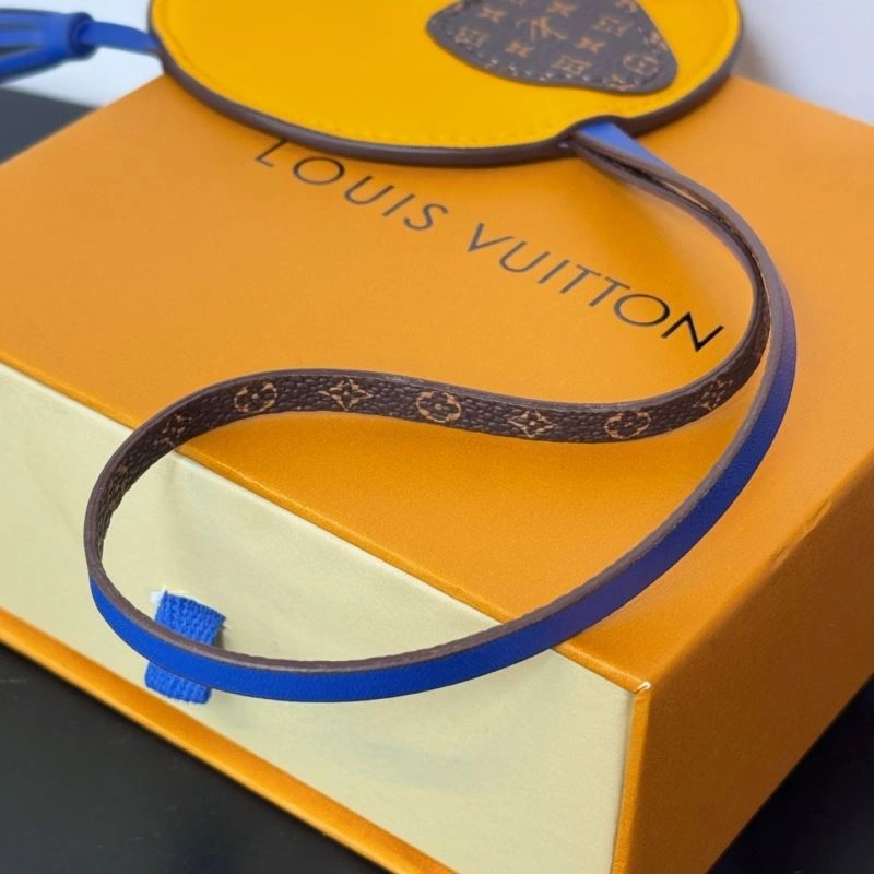 Louis Vuitton Ornaments Cozy 269393