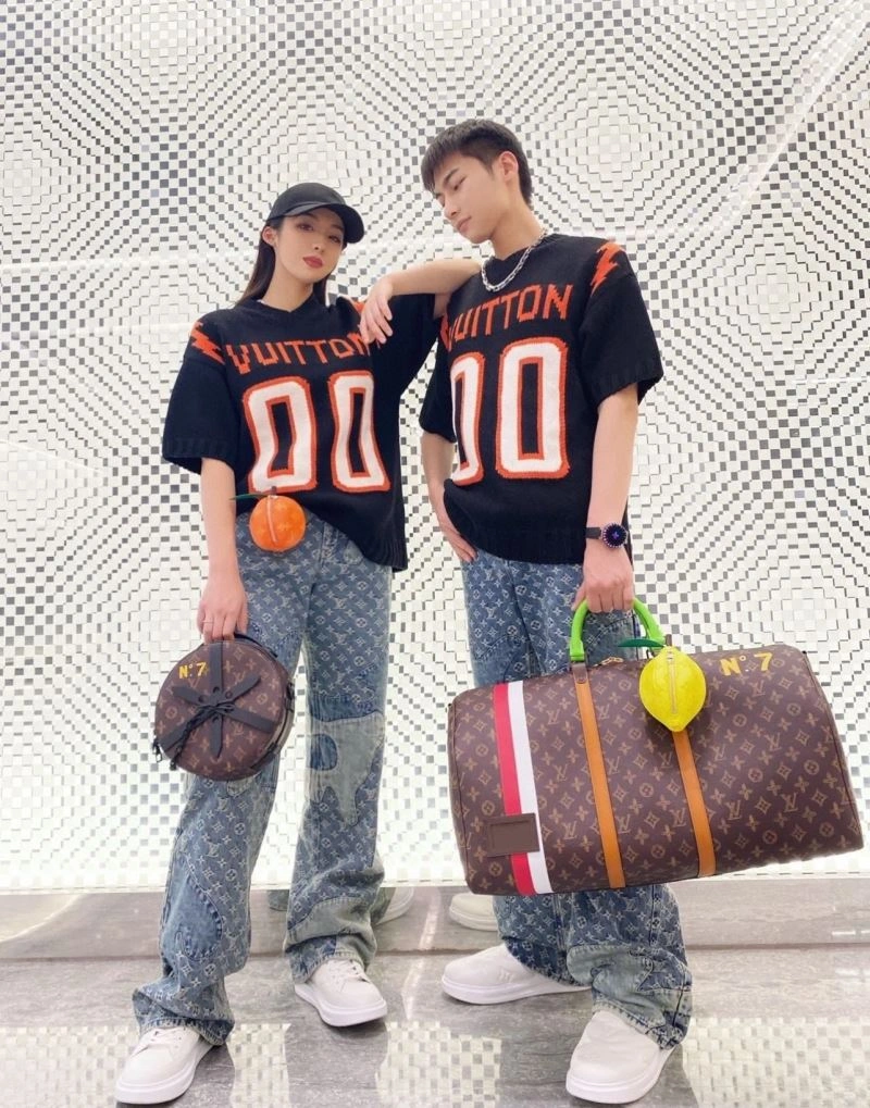 HighPerformance Louis Vuitton Ornaments 269391