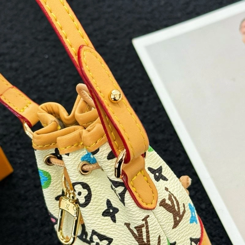Louis Vuitton Ornaments Efficient 269376