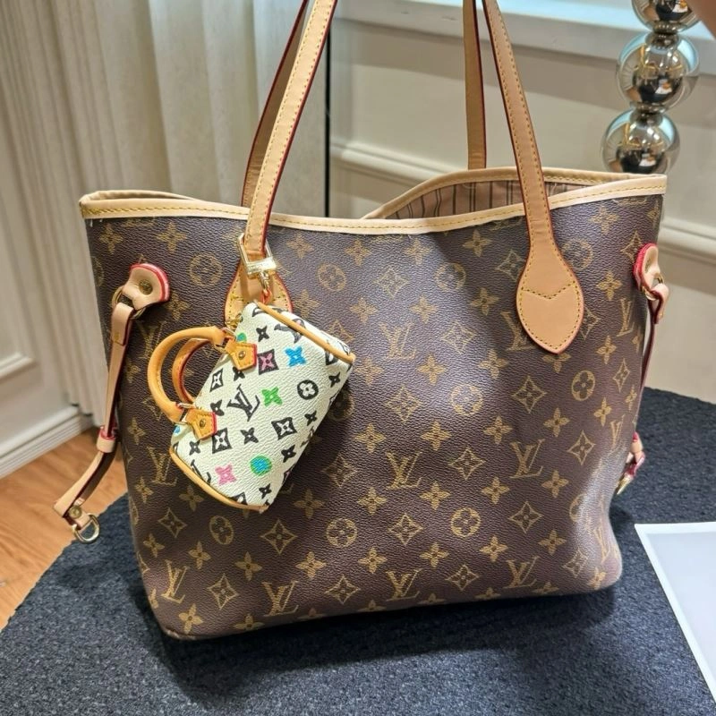 Louis Vuitton Ornaments Comfortable 269377