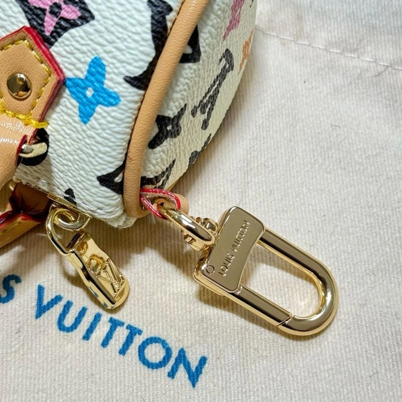 Louis Vuitton Ornaments Comfortable 269377