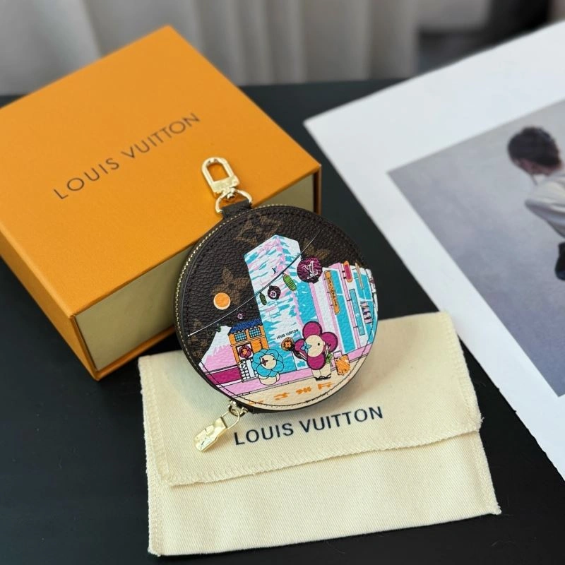 Louis Vuitton Ornaments Supportive 269368