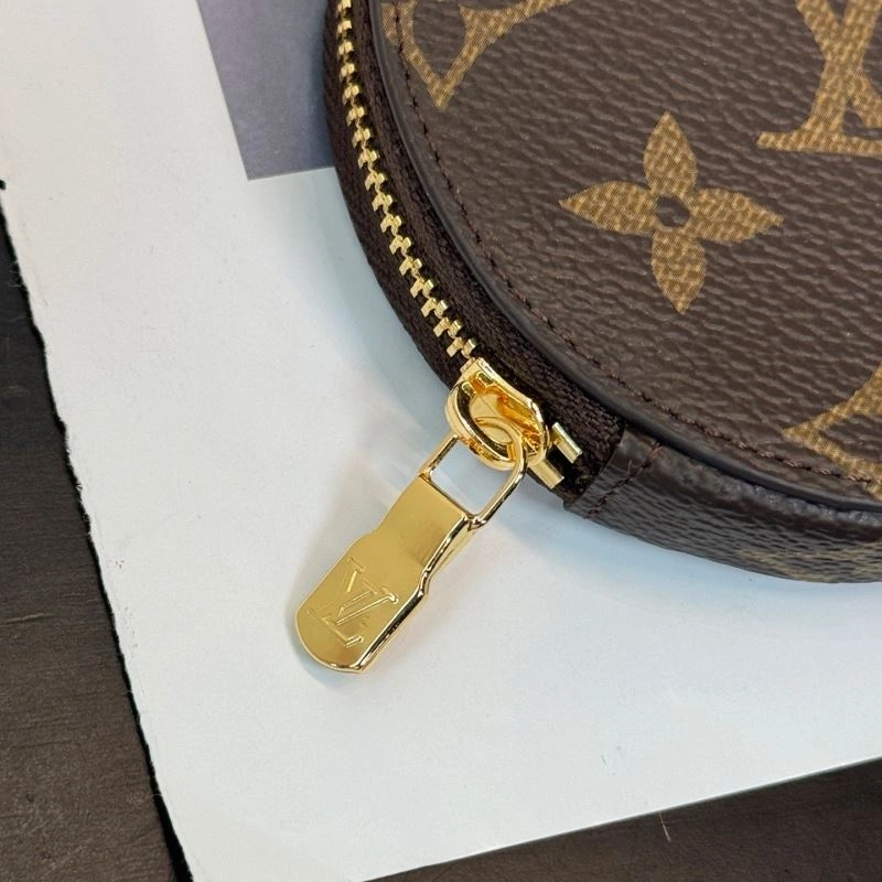 Classic Louis Vuitton Ornaments 269371