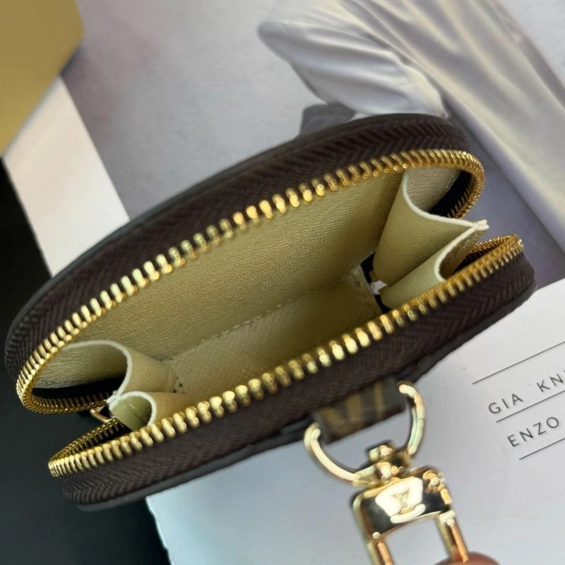 Classic Louis Vuitton Ornaments 269371