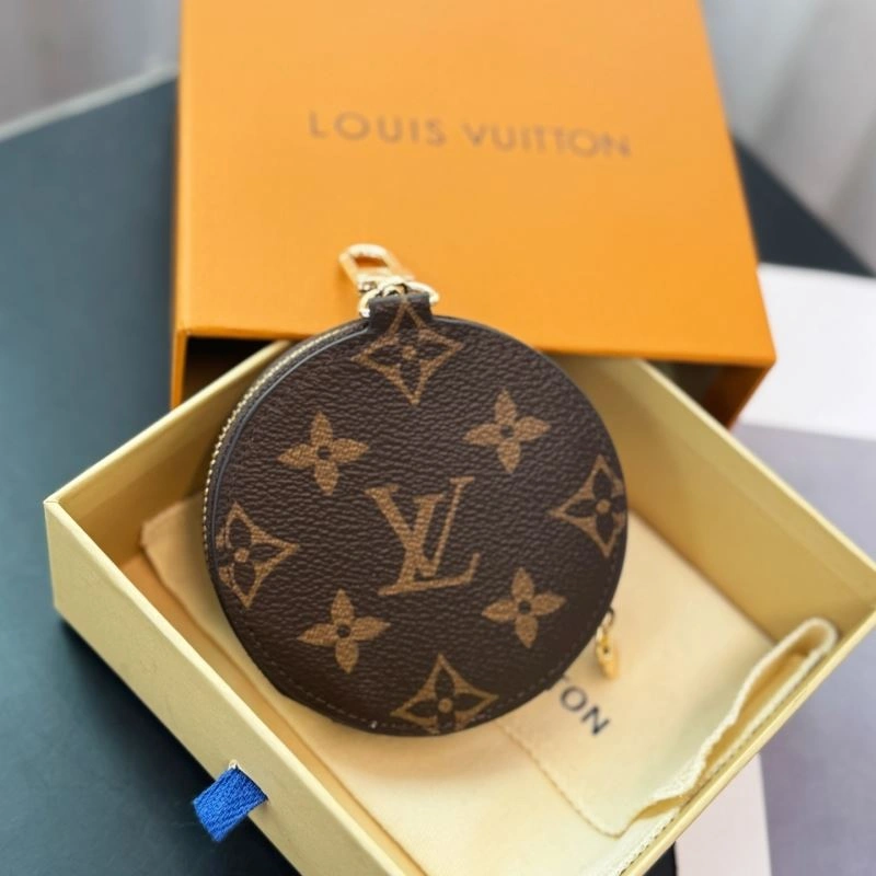 Refined Louis Vuitton Ornaments 269390