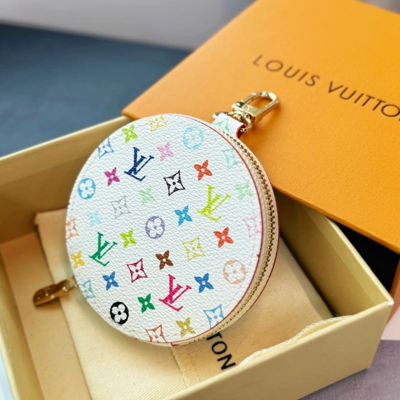Louis Vuitton Ornaments Refined 269385