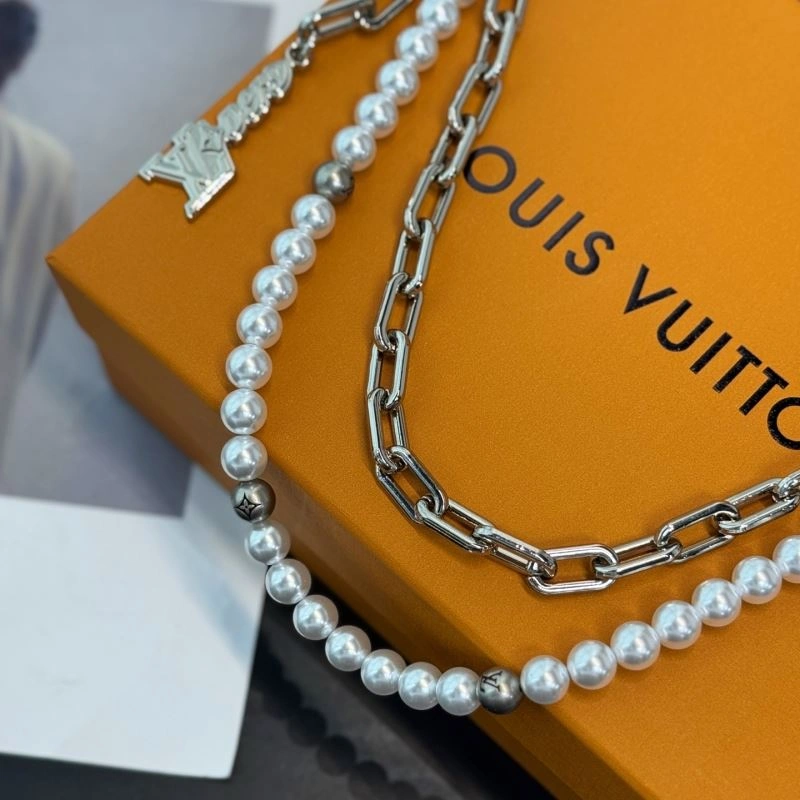 Louis Vuitton Ornaments Lightweight 269372