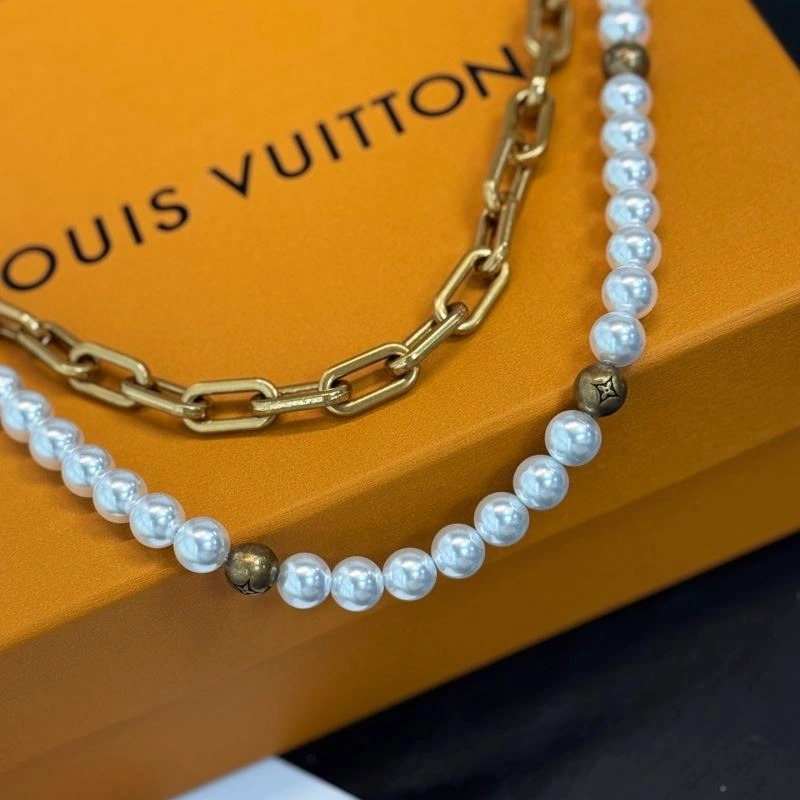 Unisex Louis Vuitton Ornaments 269375