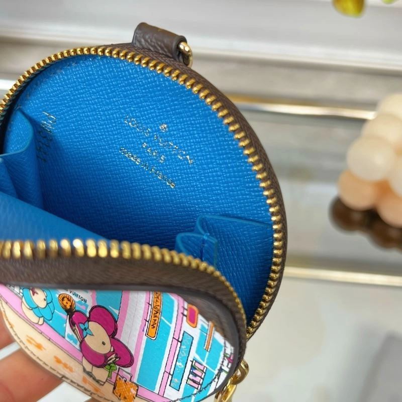 NewStyle Louis Vuitton Ornaments 269354