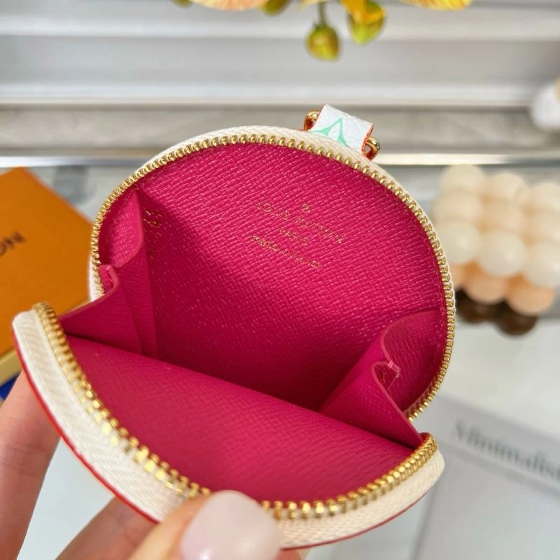 FashionForward Louis Vuitton Ornaments 269355